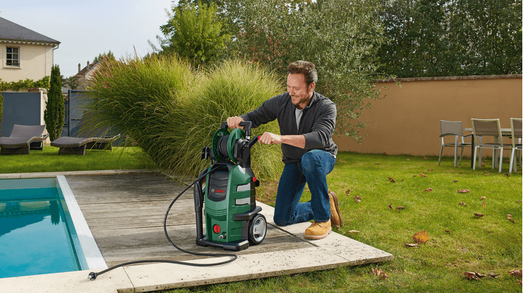 Bosch DIY | High Pressure Washer Advanced Aquatak 140