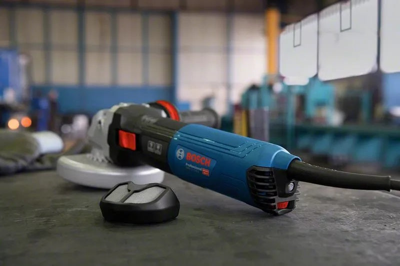 Bosch Professional | Angle Grinder GWS 17-125 S