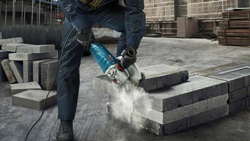 Bosch Professional | Angle Grinder Large GWS 24-230