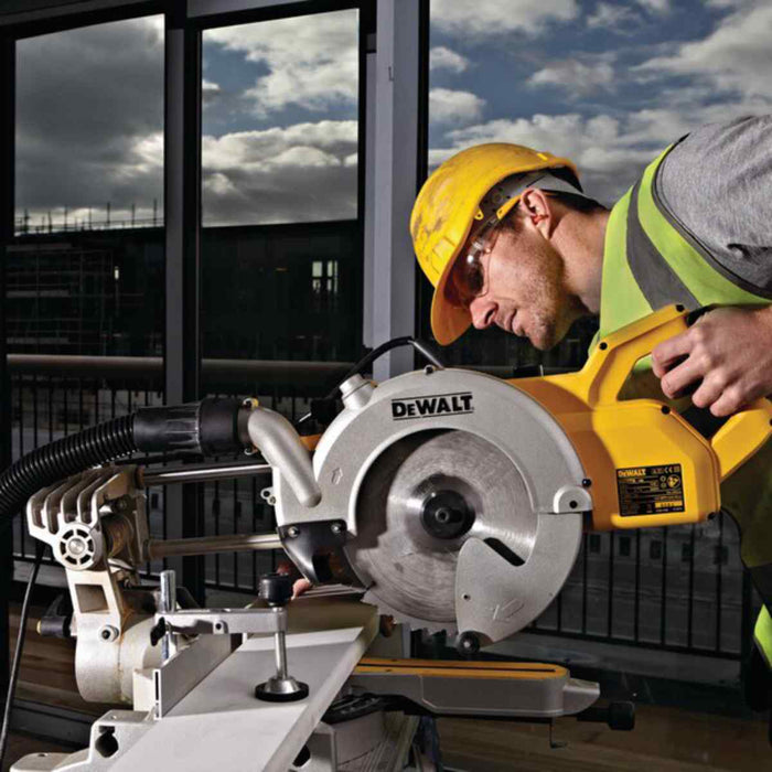 DeWalt | Mitre Saw Sliding 250mm with XPS