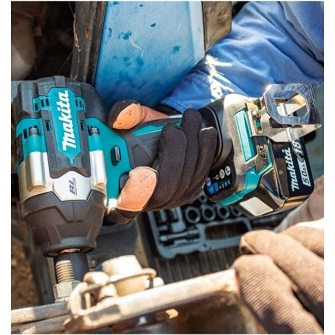 Makita | Cordless Impact Wrench 700Nm 18V (Battery Excluded) DTW700ZJ